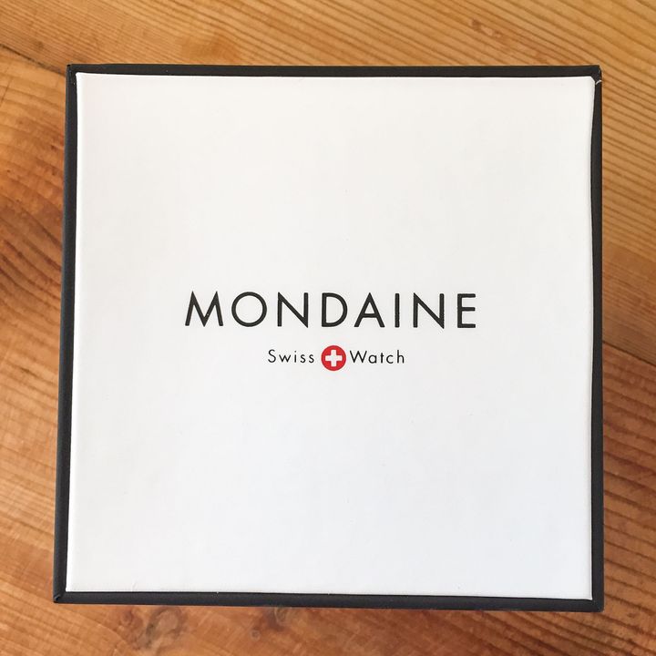 Beautiful, the Mondaine Helvetica 1 smart watch