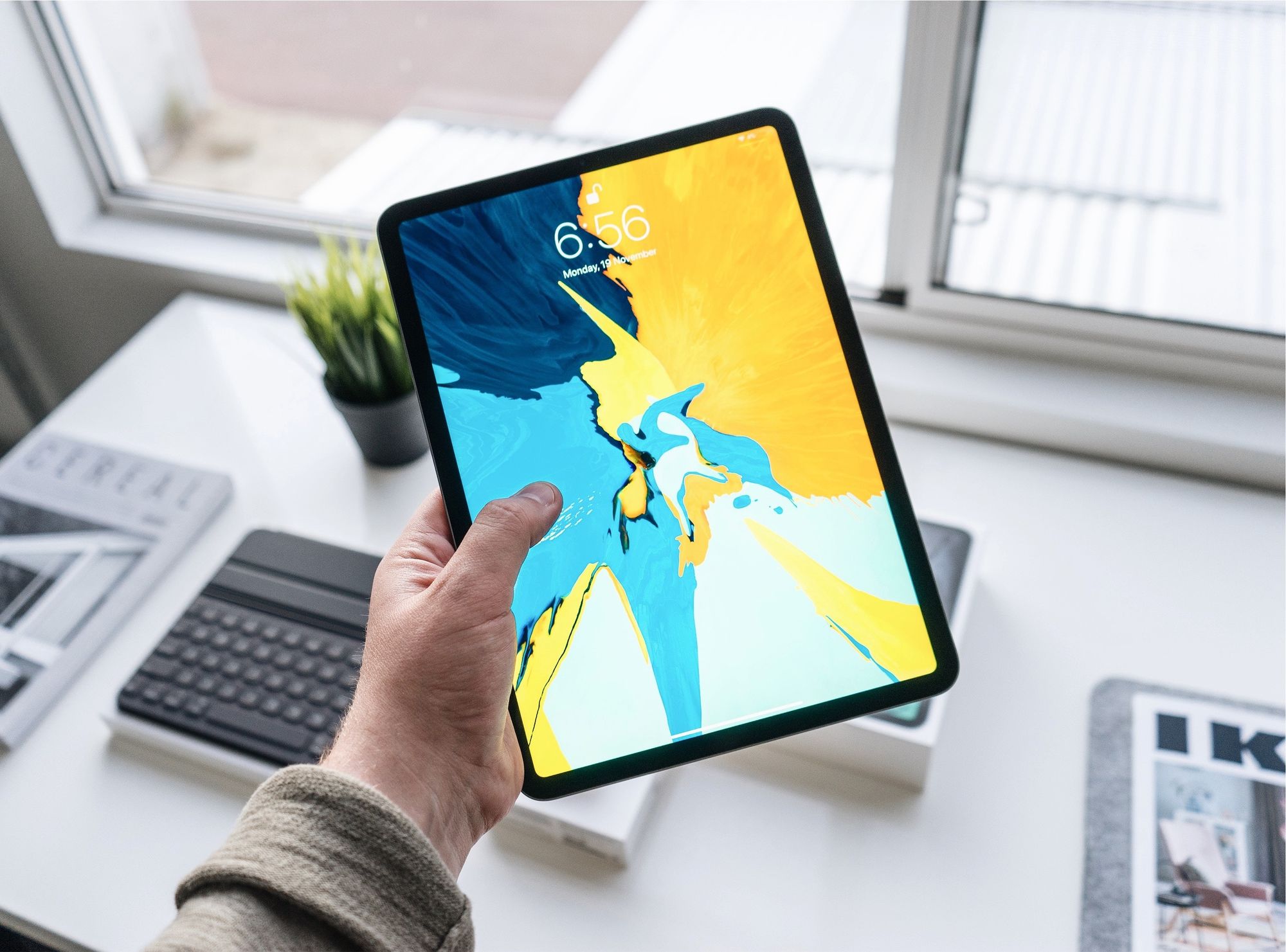 iPad Pro 12.9” vs MacBook Air (2018)Which is “better”and Why I carry both with me, most days…