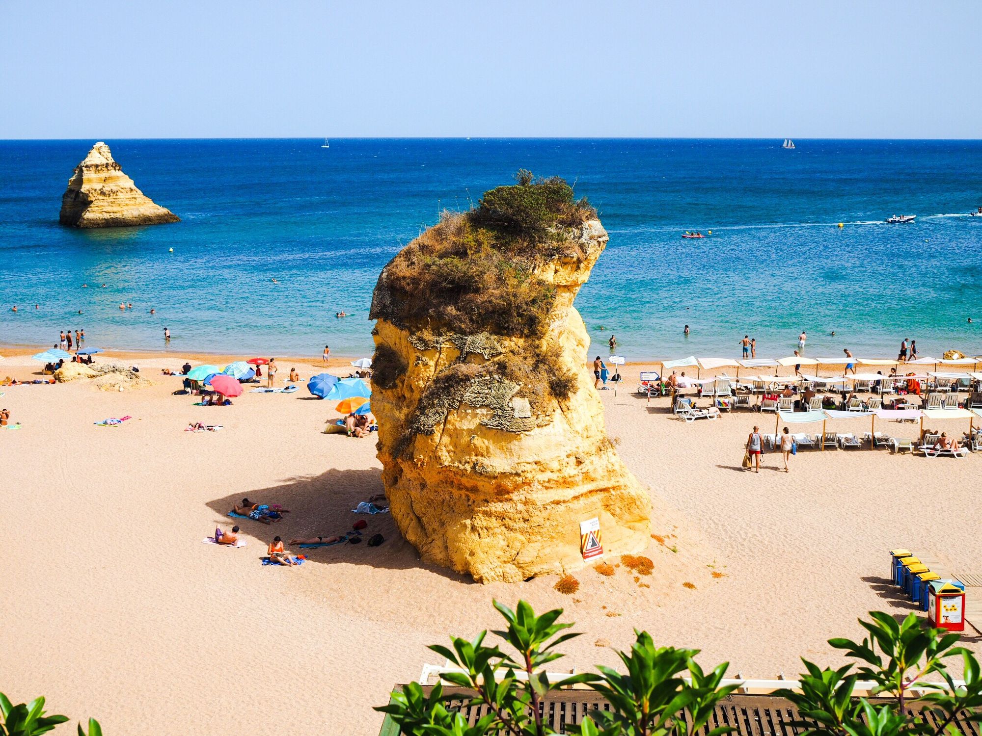 LAGOS BEACH STONE